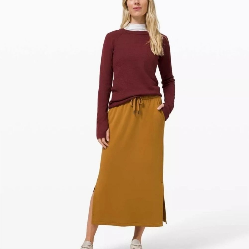 Lululemon Merino Wool Crewneck Pullover Knit Savannah Sweater Maroon Size 8
